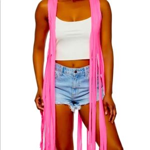 Medium fringe vest